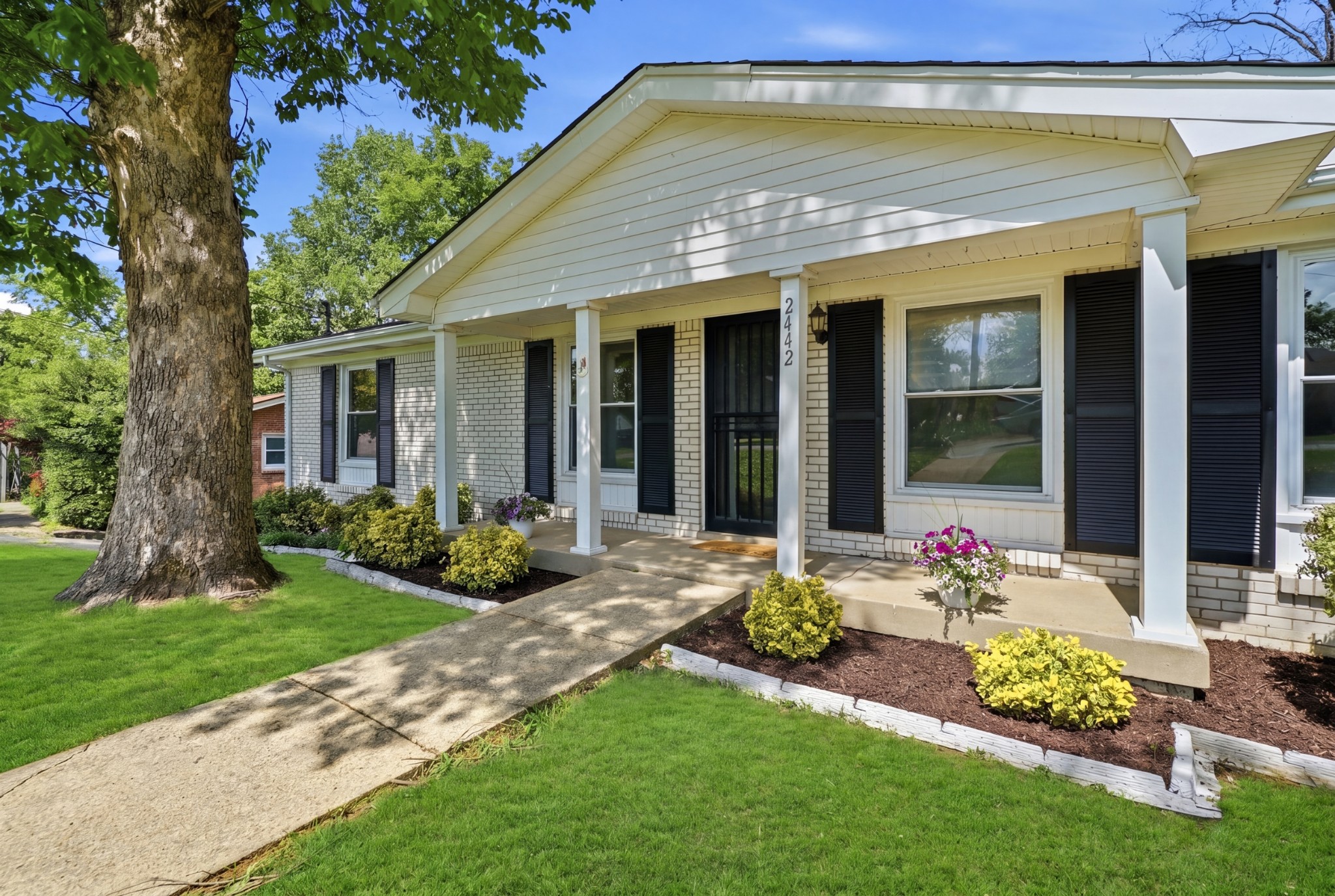 2442 Broadview Drive Nashville TN 37217