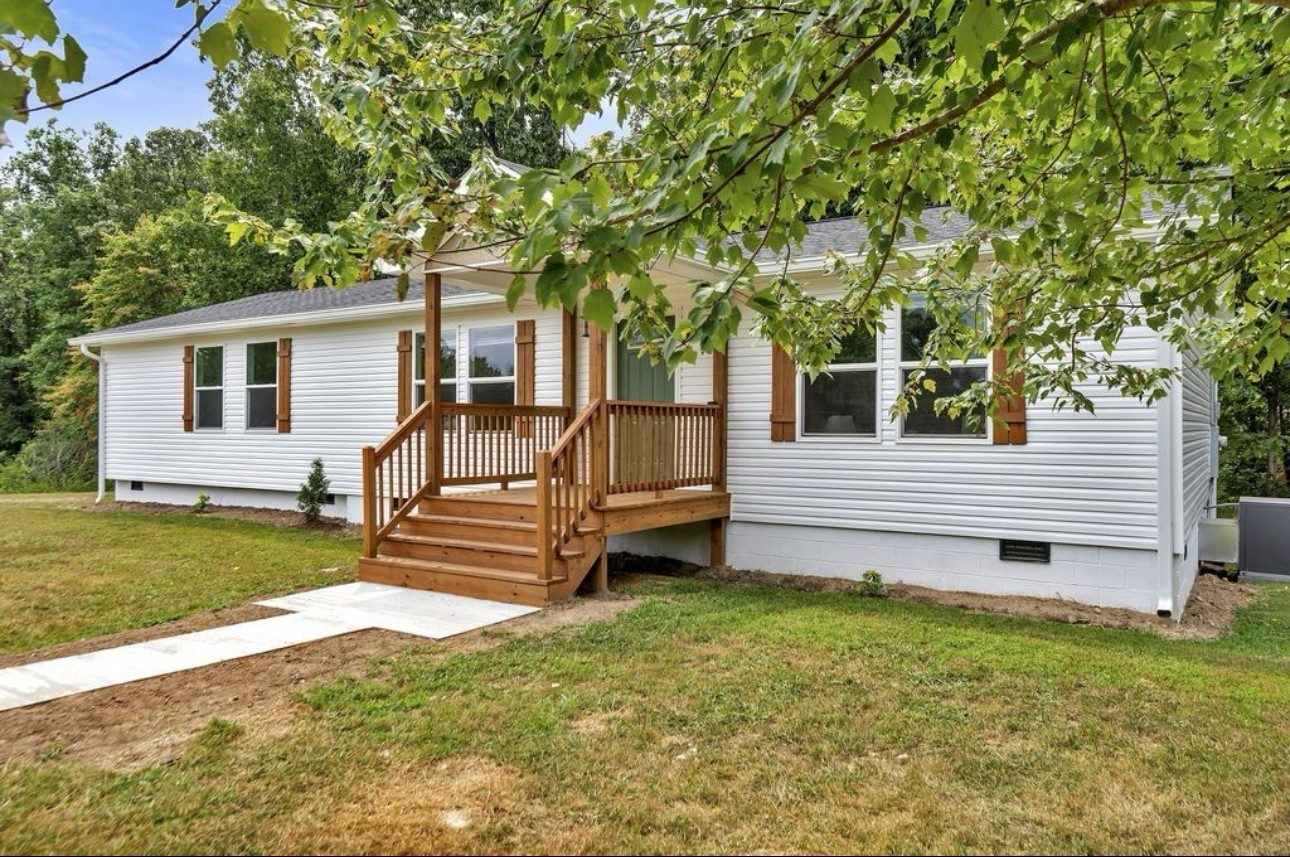 10498 Missionary Ridge Road Bon Aqua TN 37025