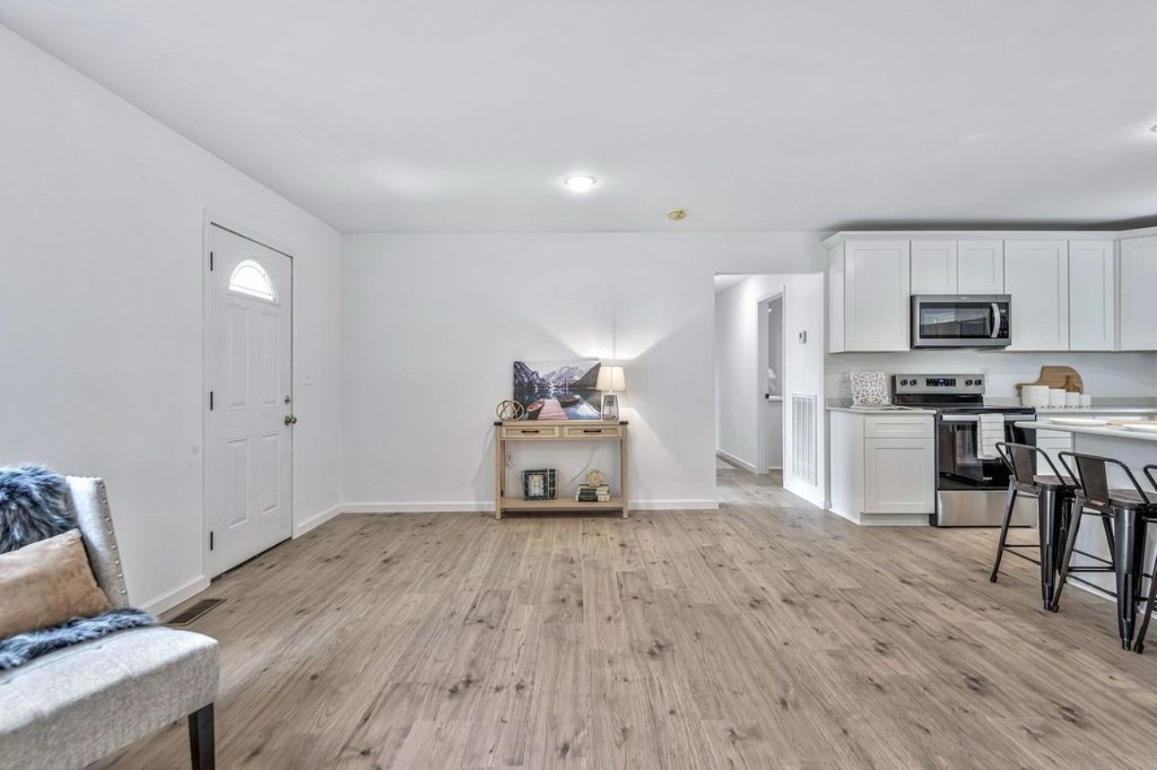 10498 Missionary Ridge Road Bon Aqua TN 37025