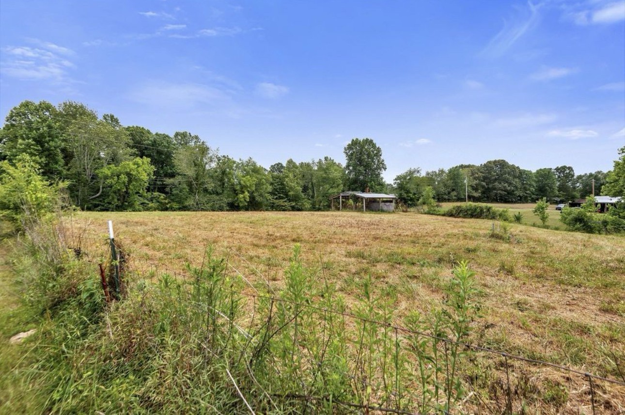 10498 Missionary Ridge Road Bon Aqua TN 37025