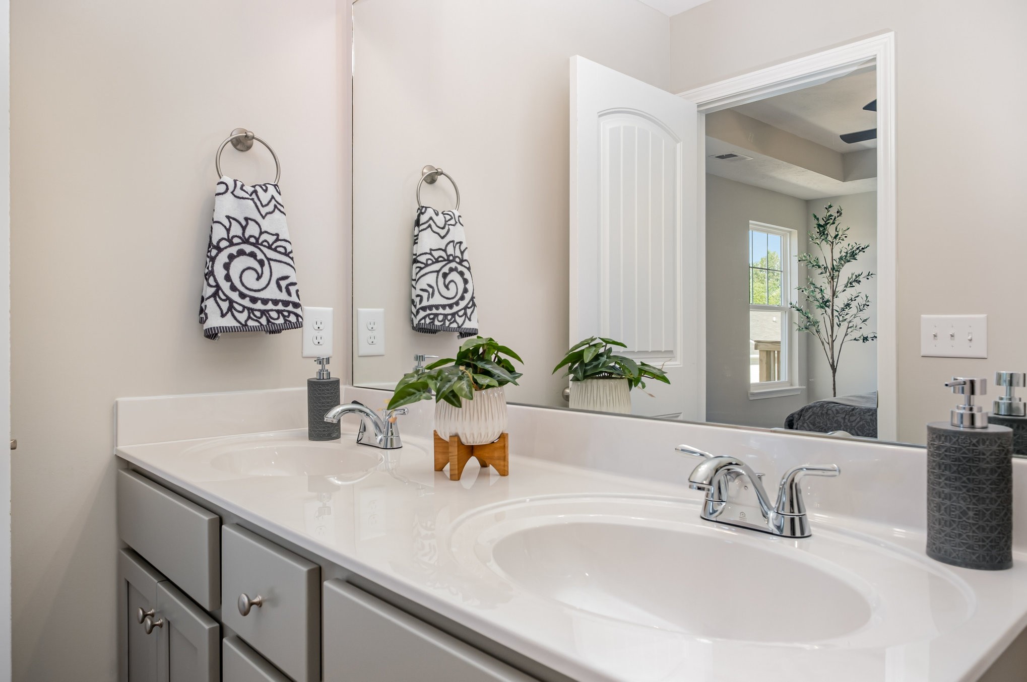 307 Moshe Feder Way La Vergne TN 37086