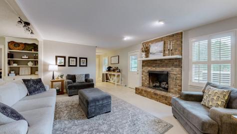 1335 Chippendale Circle Columbia TN 38401