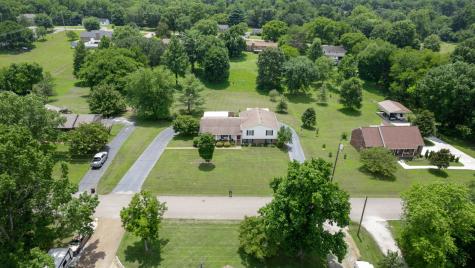 1335 Chippendale Circle Columbia TN 38401