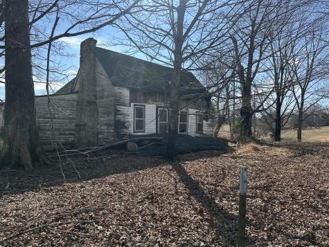515 Jericho Road Quebeck TN 38579