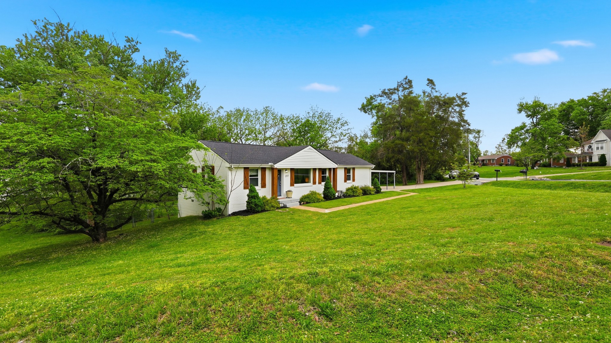 392 Brewer Drive Nashville TN 37211