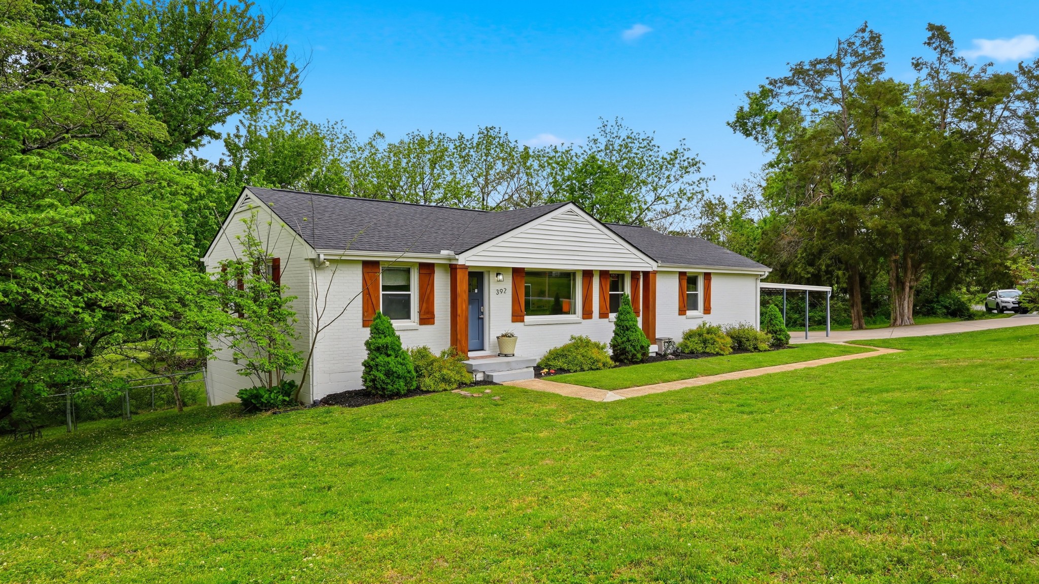 392 Brewer Drive Nashville TN 37211