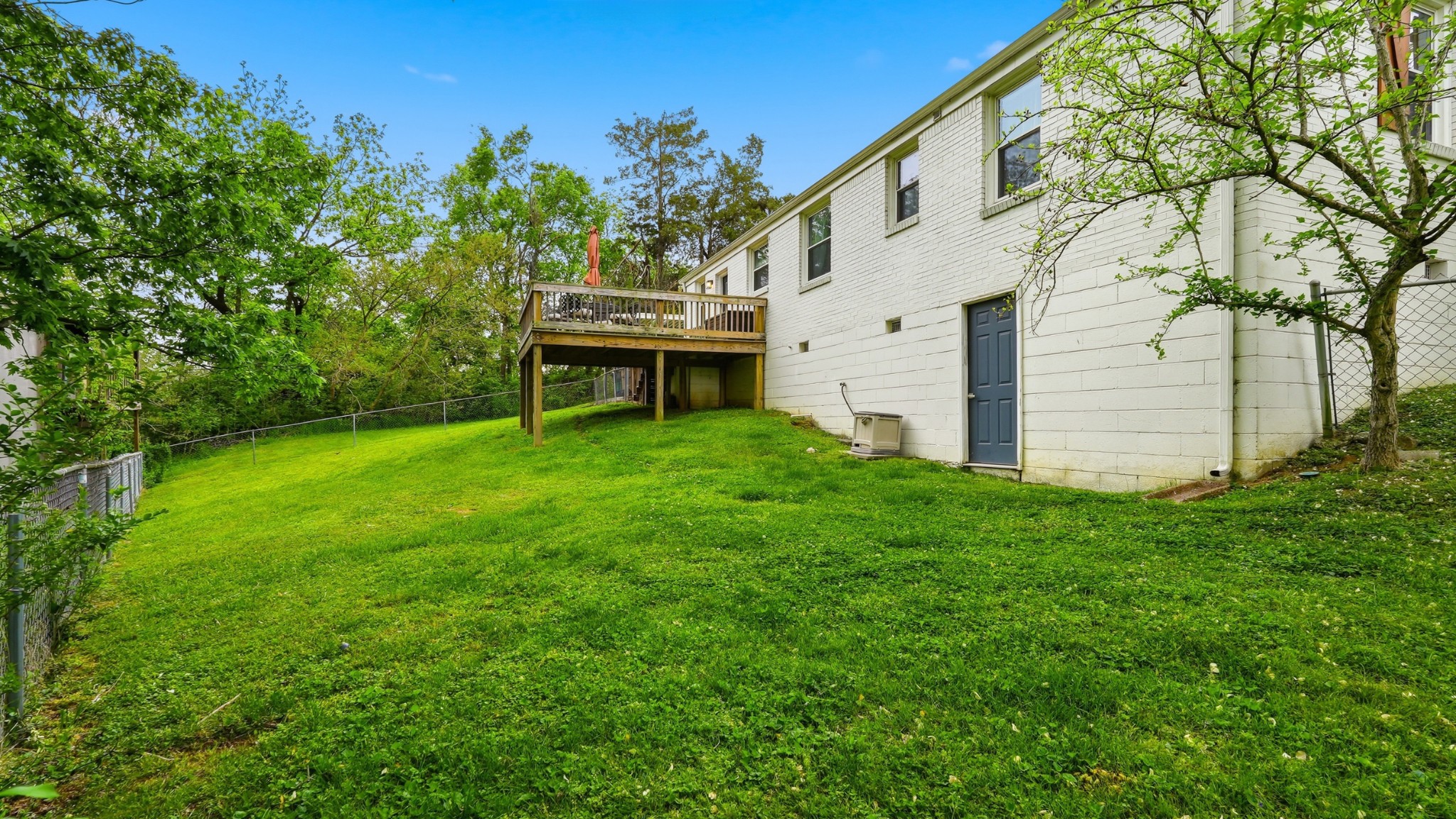 392 Brewer Drive Nashville TN 37211
