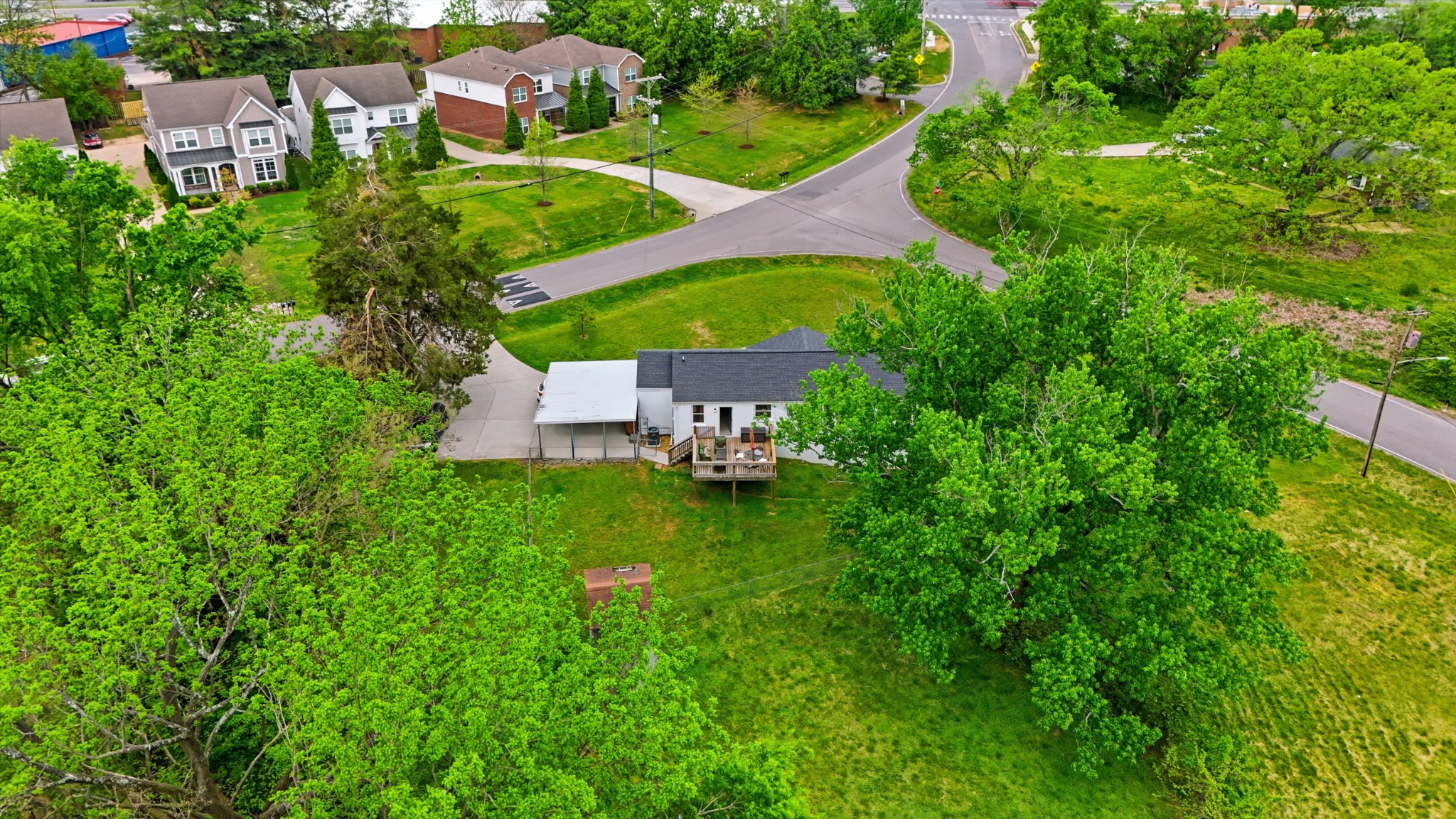 392 Brewer Drive Nashville TN 37211