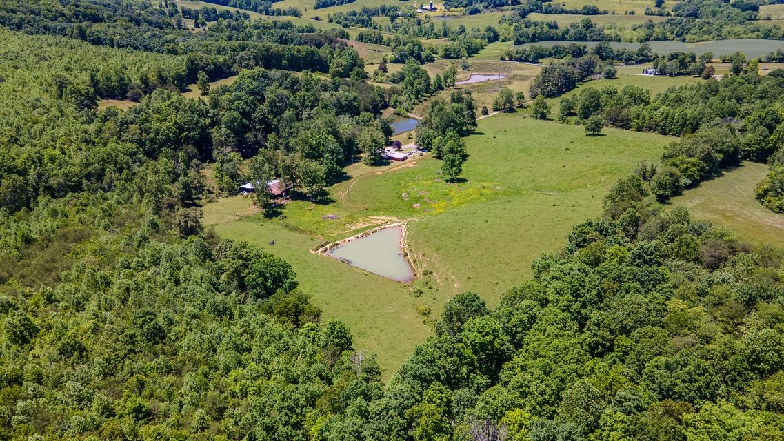 2216 Cove Hill Road Pikeville TN 37367