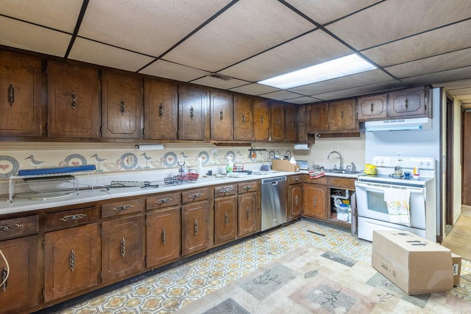 2216 Cove Hill Road Pikeville TN 37367
