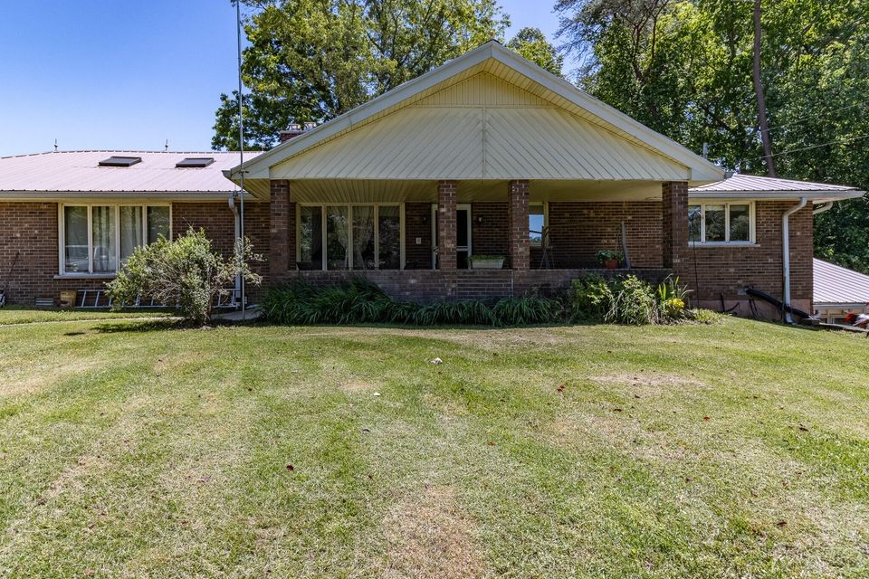 2216 Cove Hill Road Pikeville TN 37367