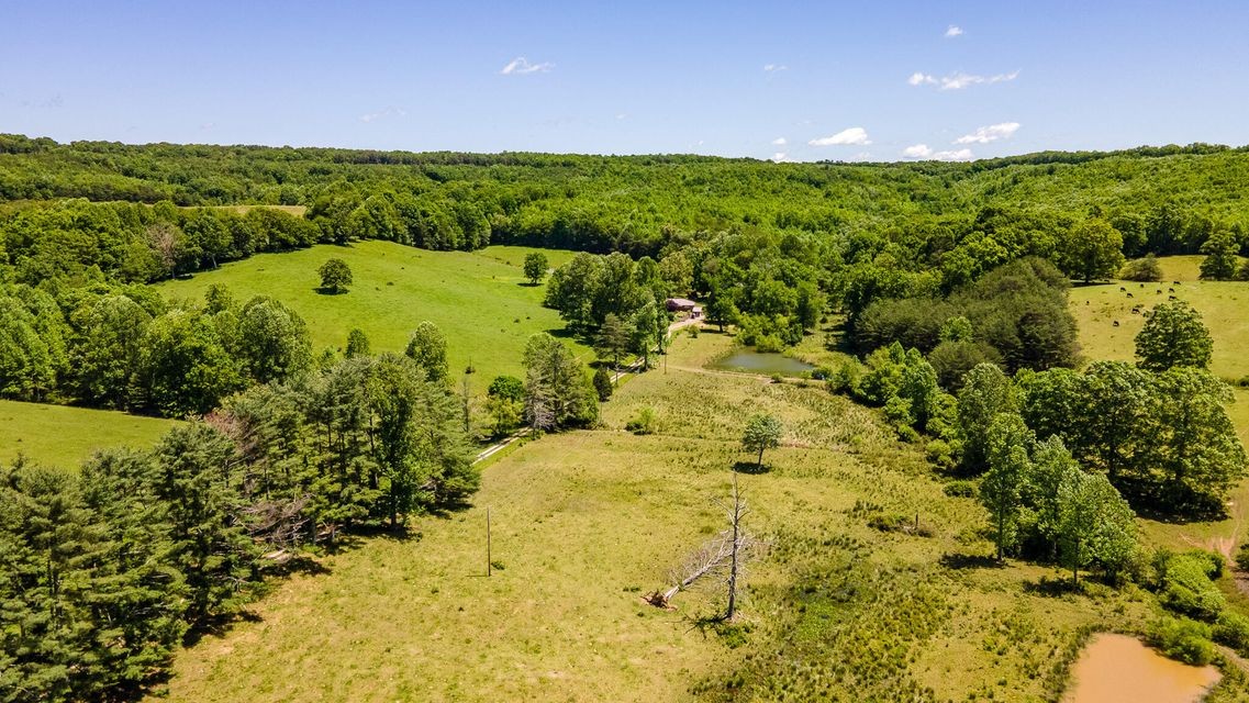 2216 Cove Hill Road Pikeville TN 37367