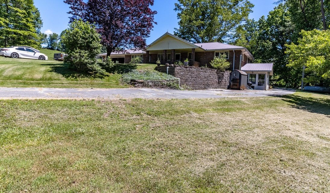 2216 Cove Hill Road Pikeville TN 37367