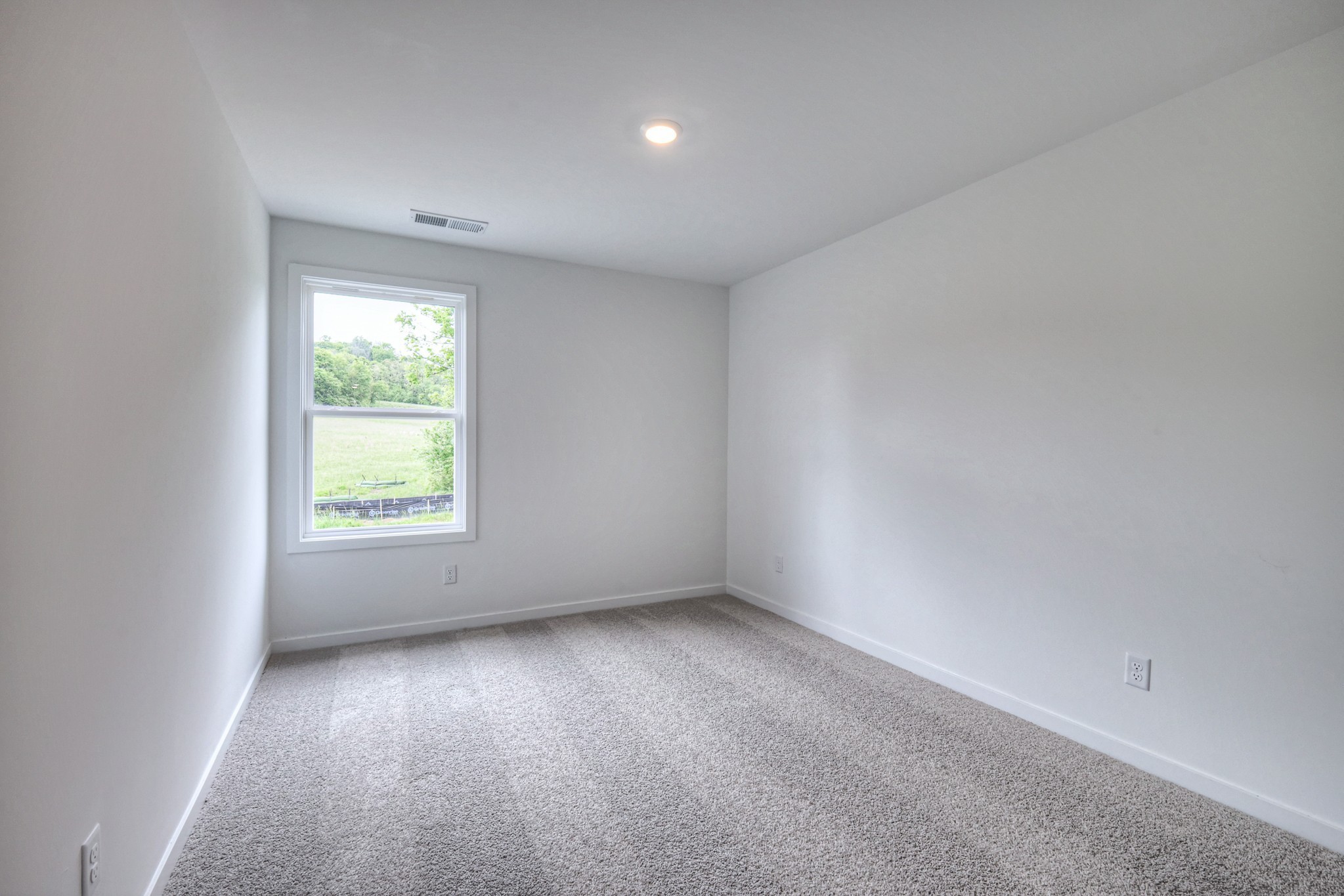 156 Yuma Lane White House TN 37188
