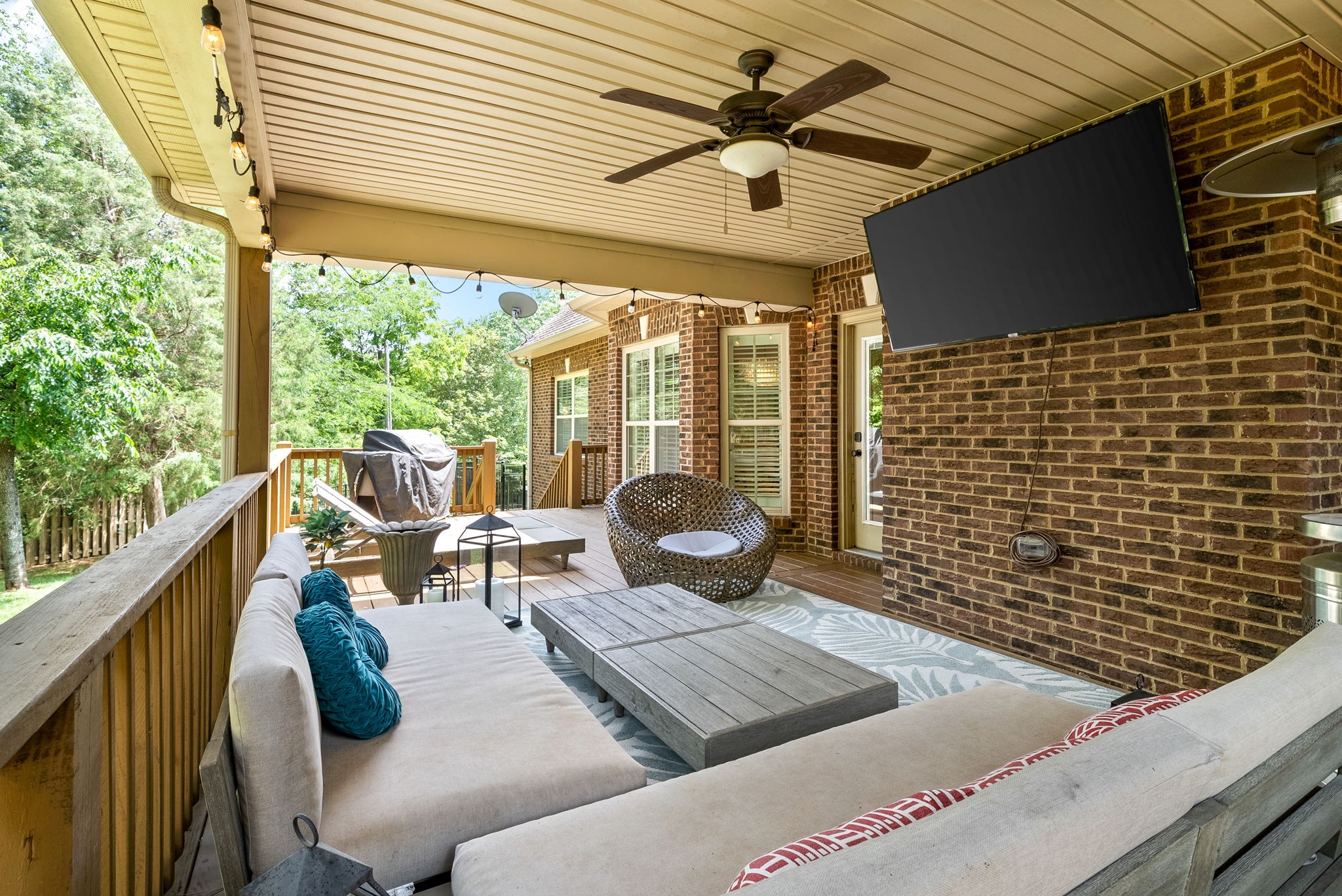 853 Glastonbury Court Clarksville TN 37043