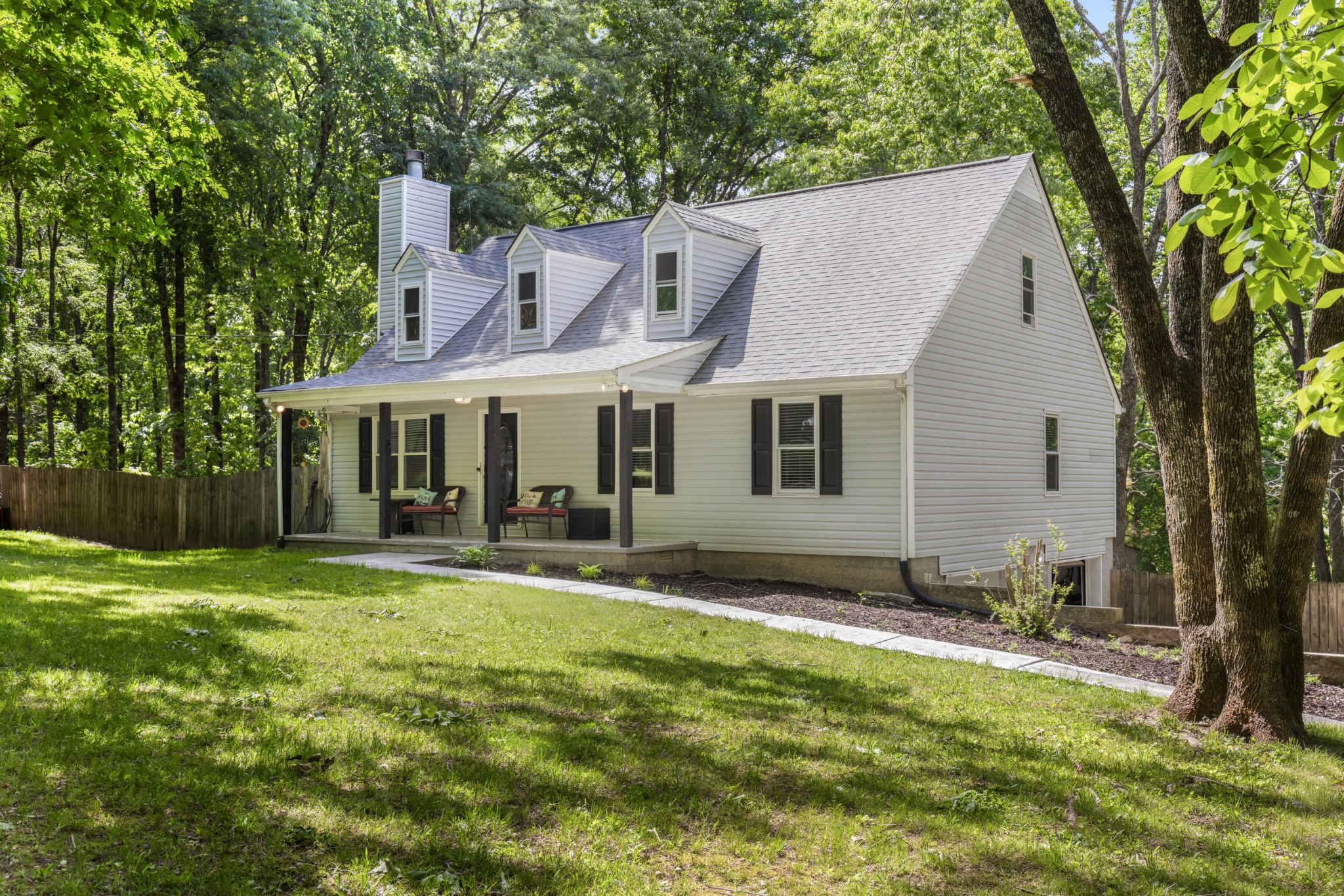 206 Brookwood Drive Burns TN 37029