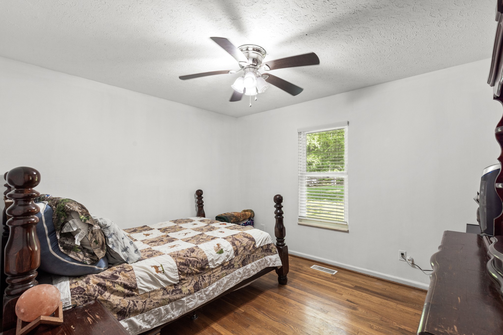 206 Brookwood Drive Burns TN 37029