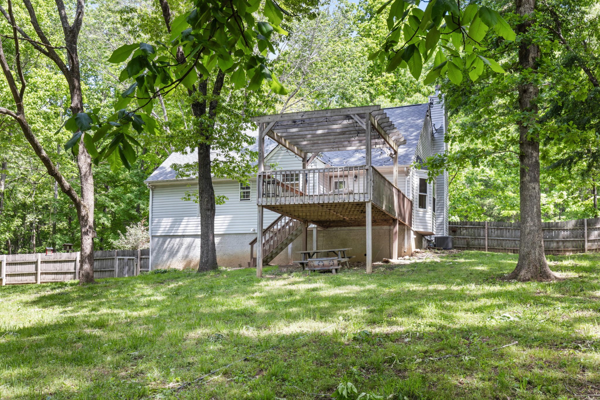206 Brookwood Drive Burns TN 37029