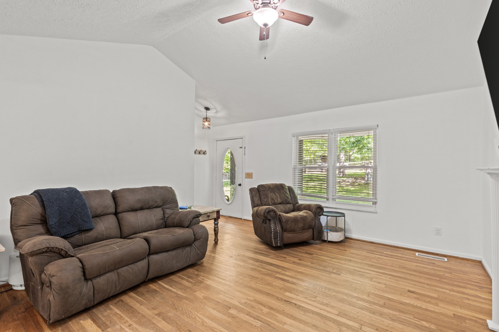 206 Brookwood Drive Burns TN 37029
