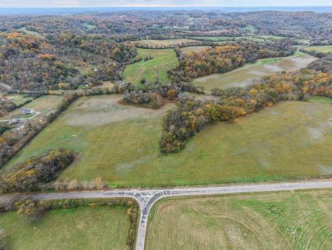 9 Craig Bridge Road Williamsport TN 38487
