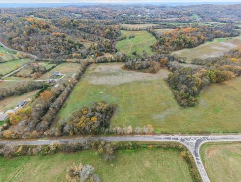 9 Craig Bridge Road Williamsport TN 38487