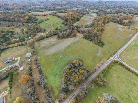 9 Craig Bridge Road Williamsport TN 38487