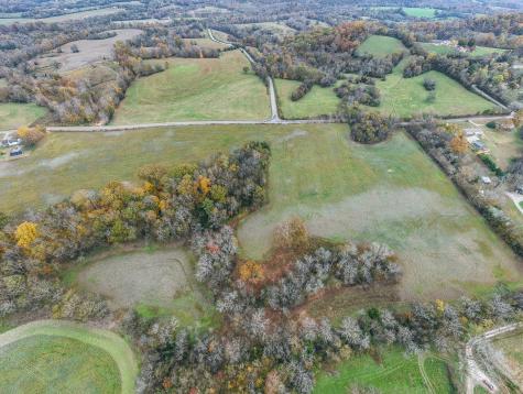 9 Craig Bridge Road Williamsport TN 38487
