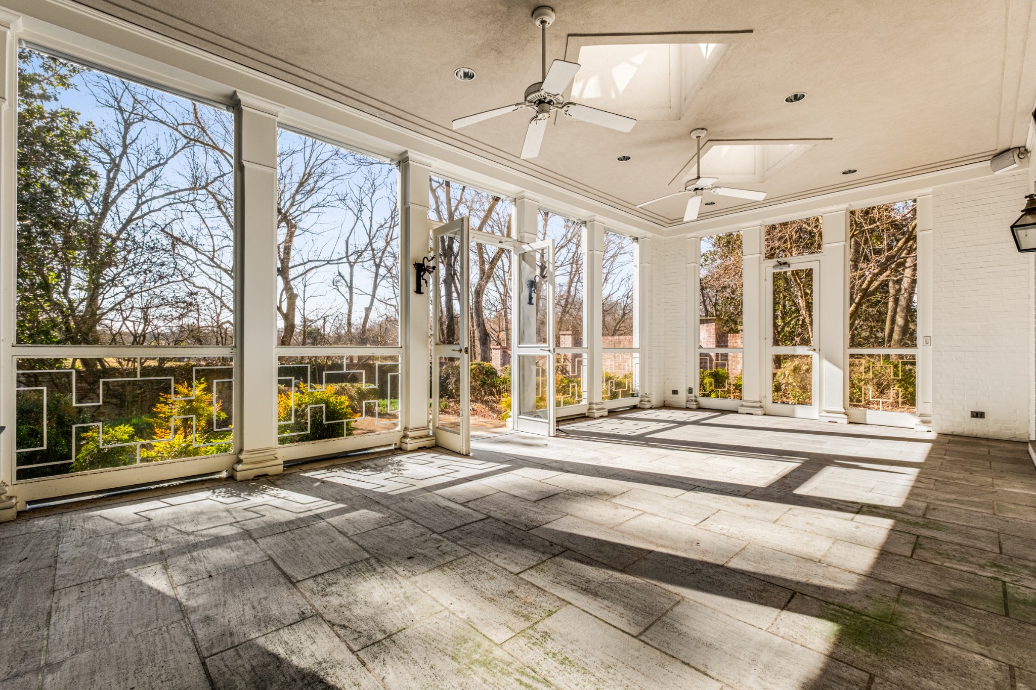 104 Lynnwood Boulevard Nashville TN 37205