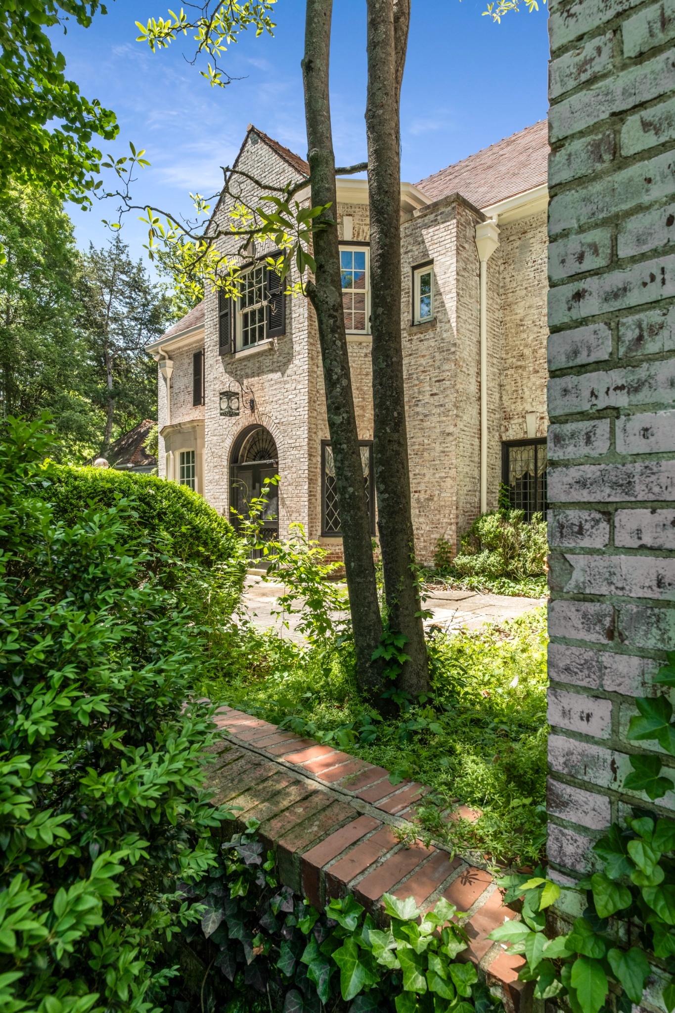 104 Lynnwood Boulevard Nashville TN 37205