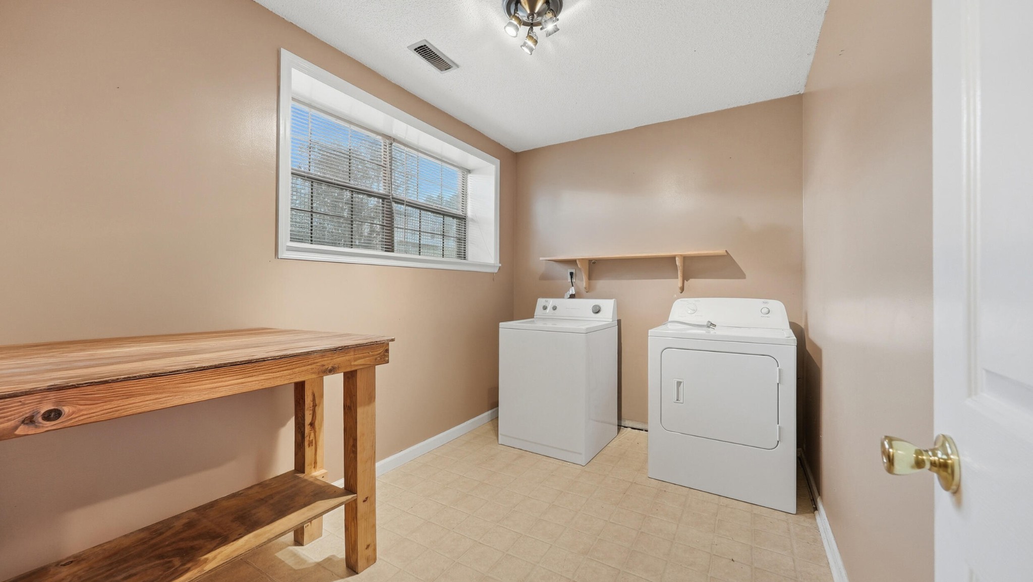 8231 Troubadour Way Ooltewah TN 37363