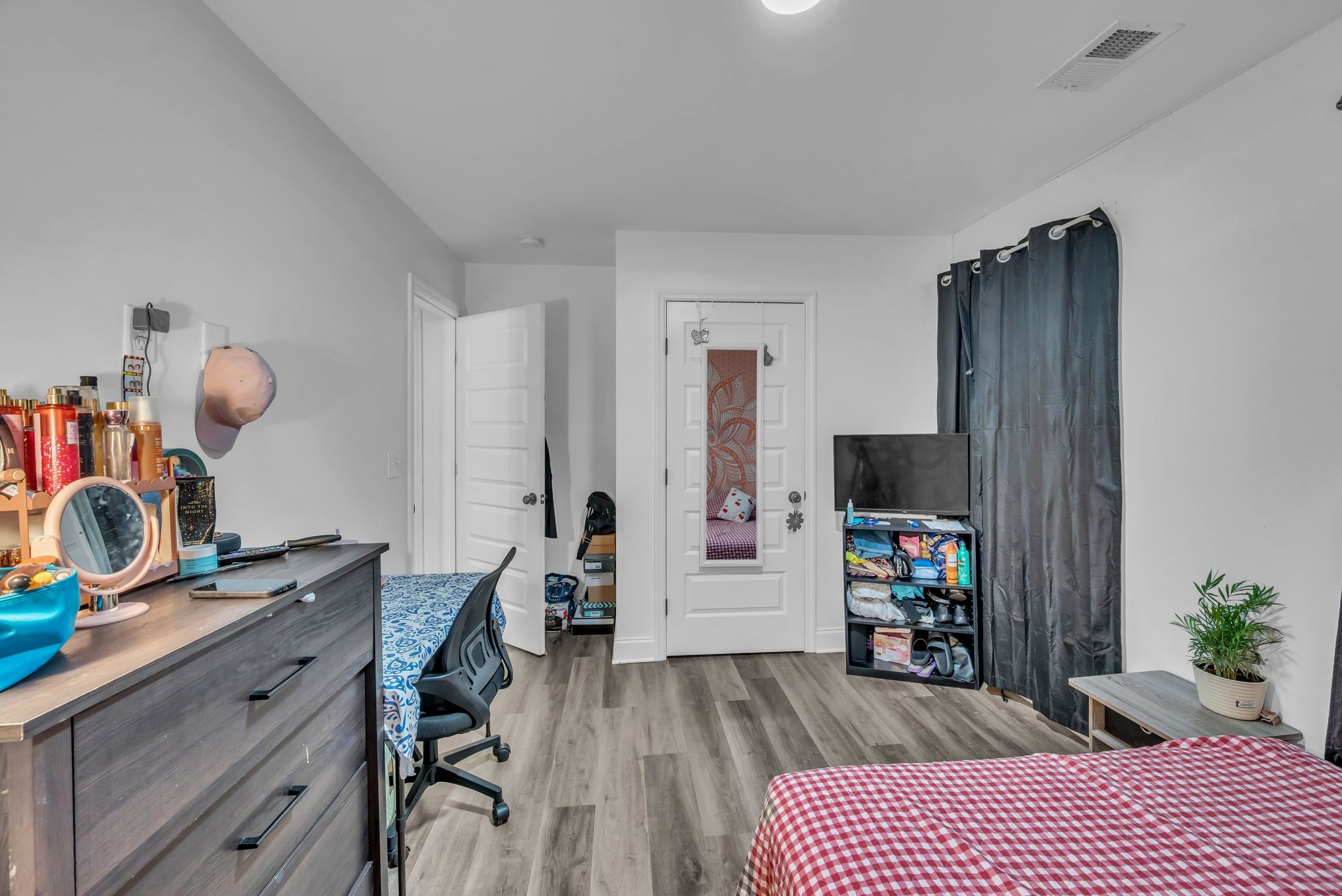 412 Larkin Springs Road Madison TN 37115