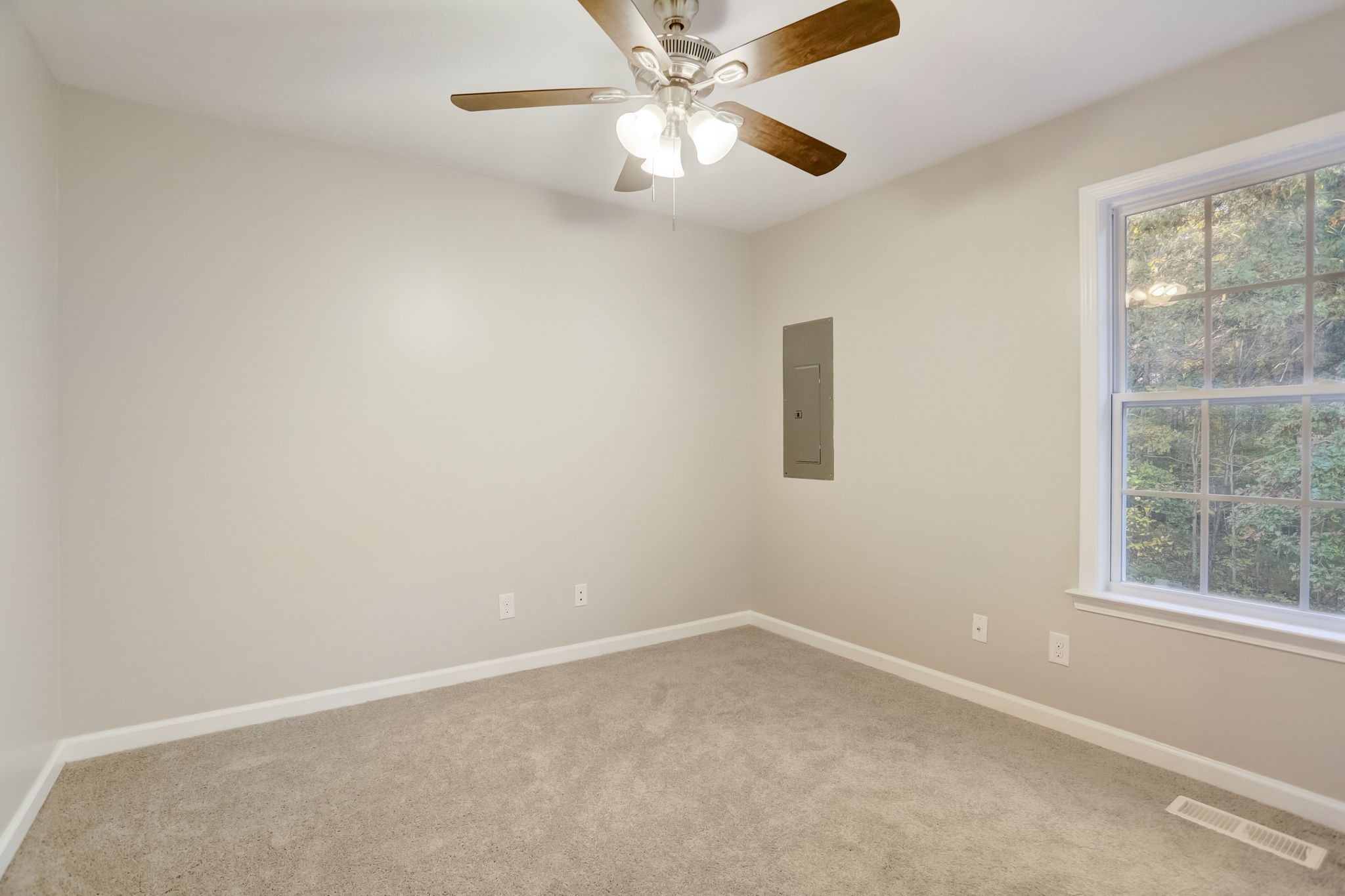 1007 Twin Oak Drive White Bluff TN 37187