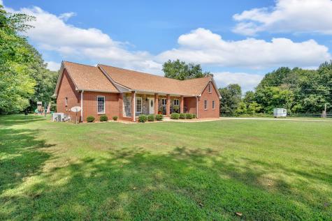 6056 Greenbrier Cemetery Road Greenbrier TN 37073