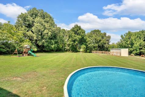 6056 Greenbrier Cemetery Road Greenbrier TN 37073
