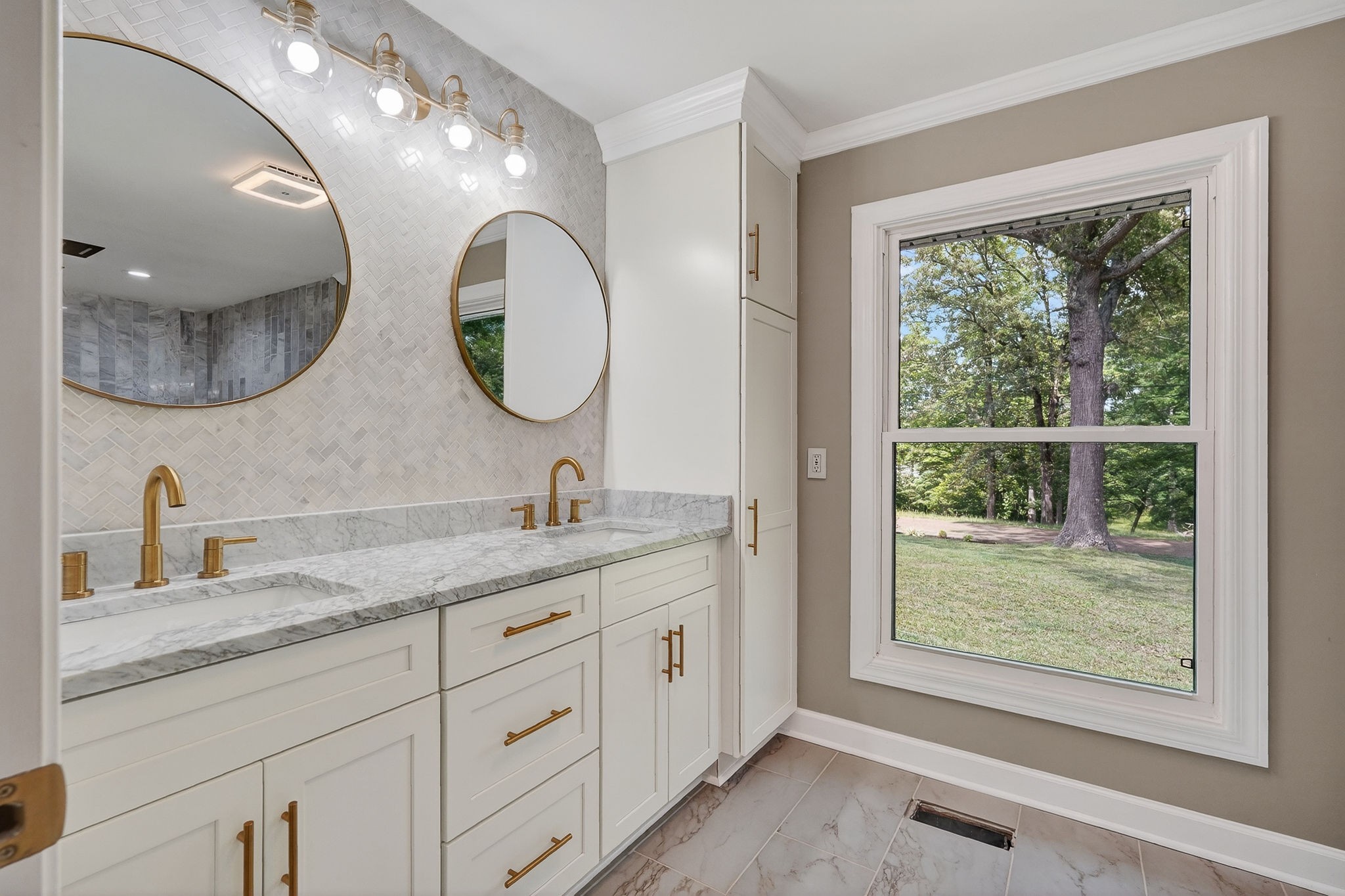 28 Lakeland Drive Mcminnville TN 37110