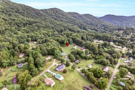 504 Short Street La Follette TN 37766