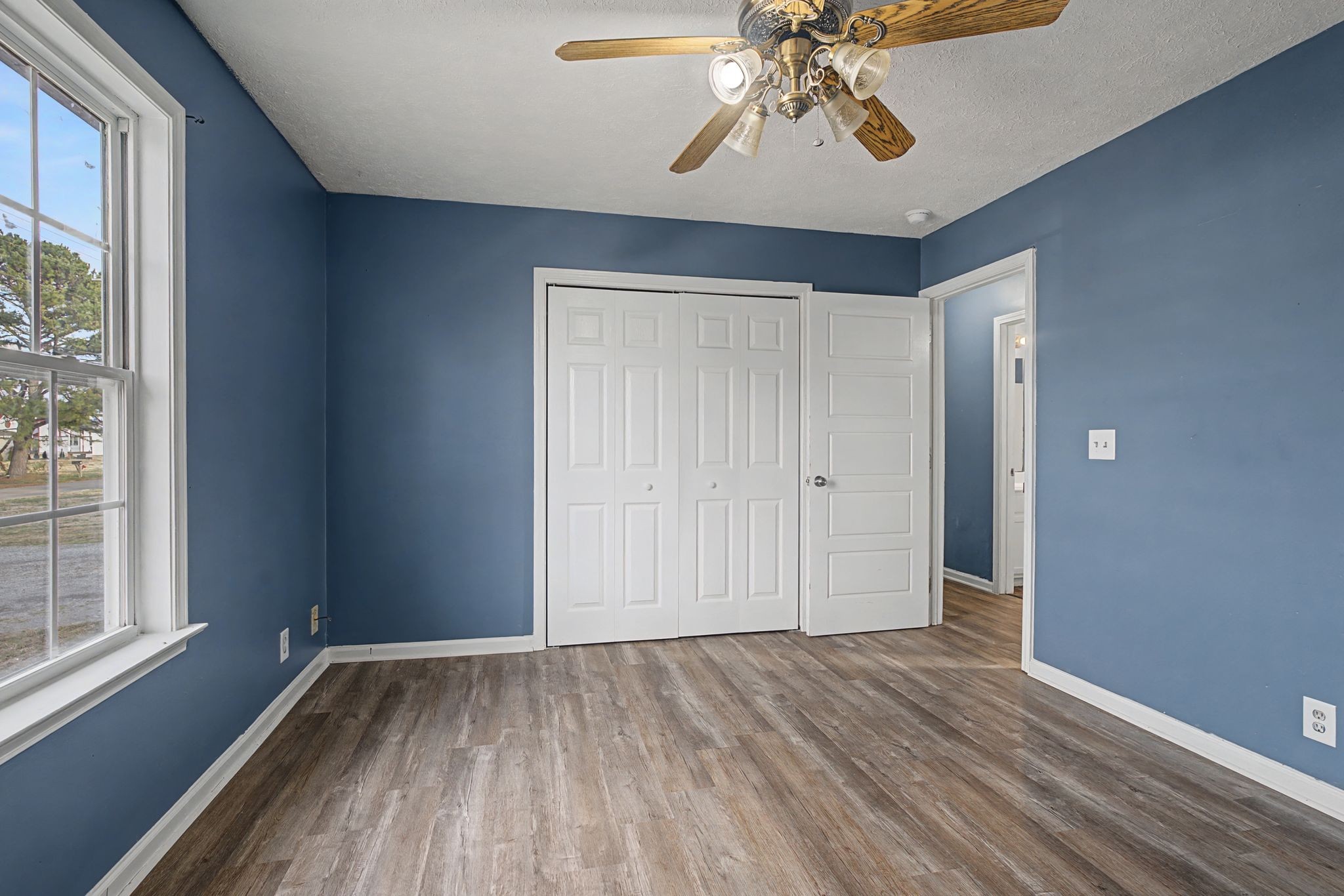 1115 W Church Street Orlinda TN 37141