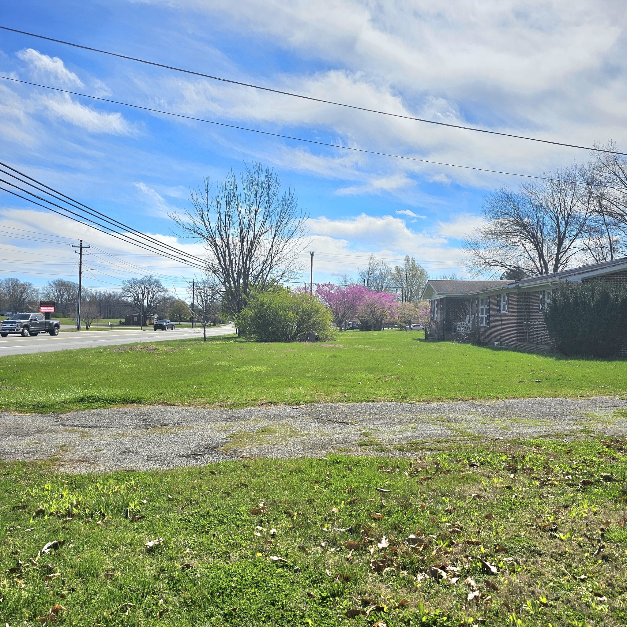 1131 W Broad Street Smithville TN 37166