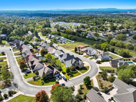 2290 Red Tail Lane Chattanooga TN 37421