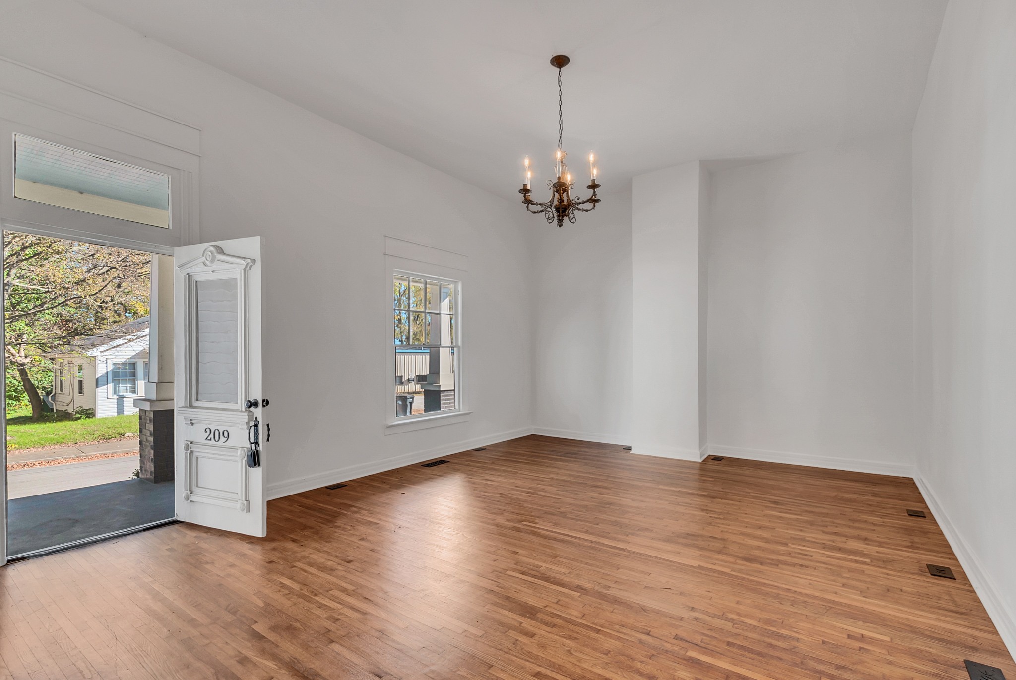 1400 Highland Avenue Columbia TN 38401