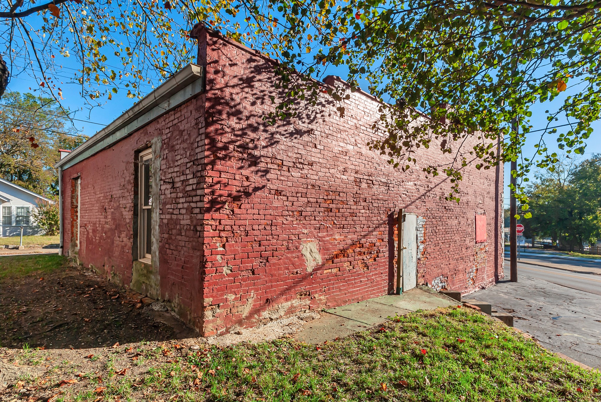 1400 Highland Avenue Columbia TN 38401