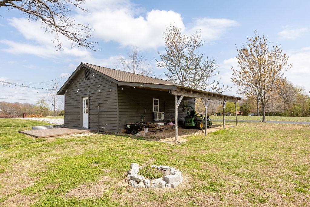 335 N Centerpoint Road Portland TN 37148