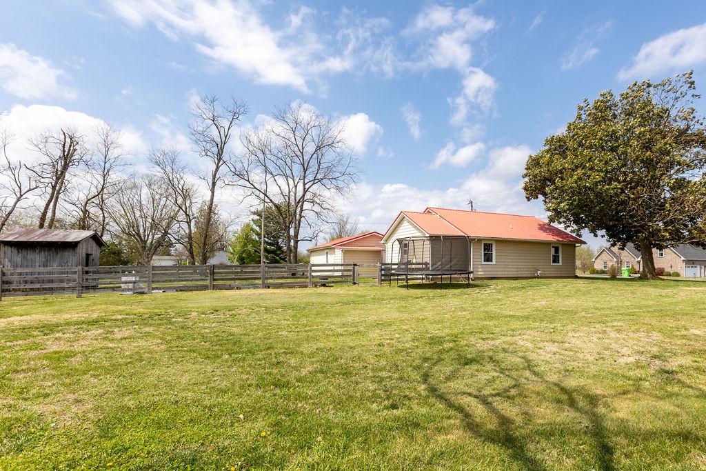 335 N Centerpoint Road Portland TN 37148