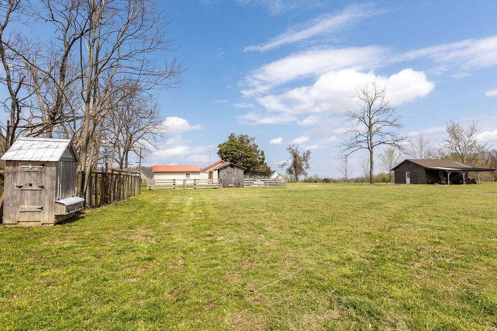 335 N Centerpoint Road Portland TN 37148