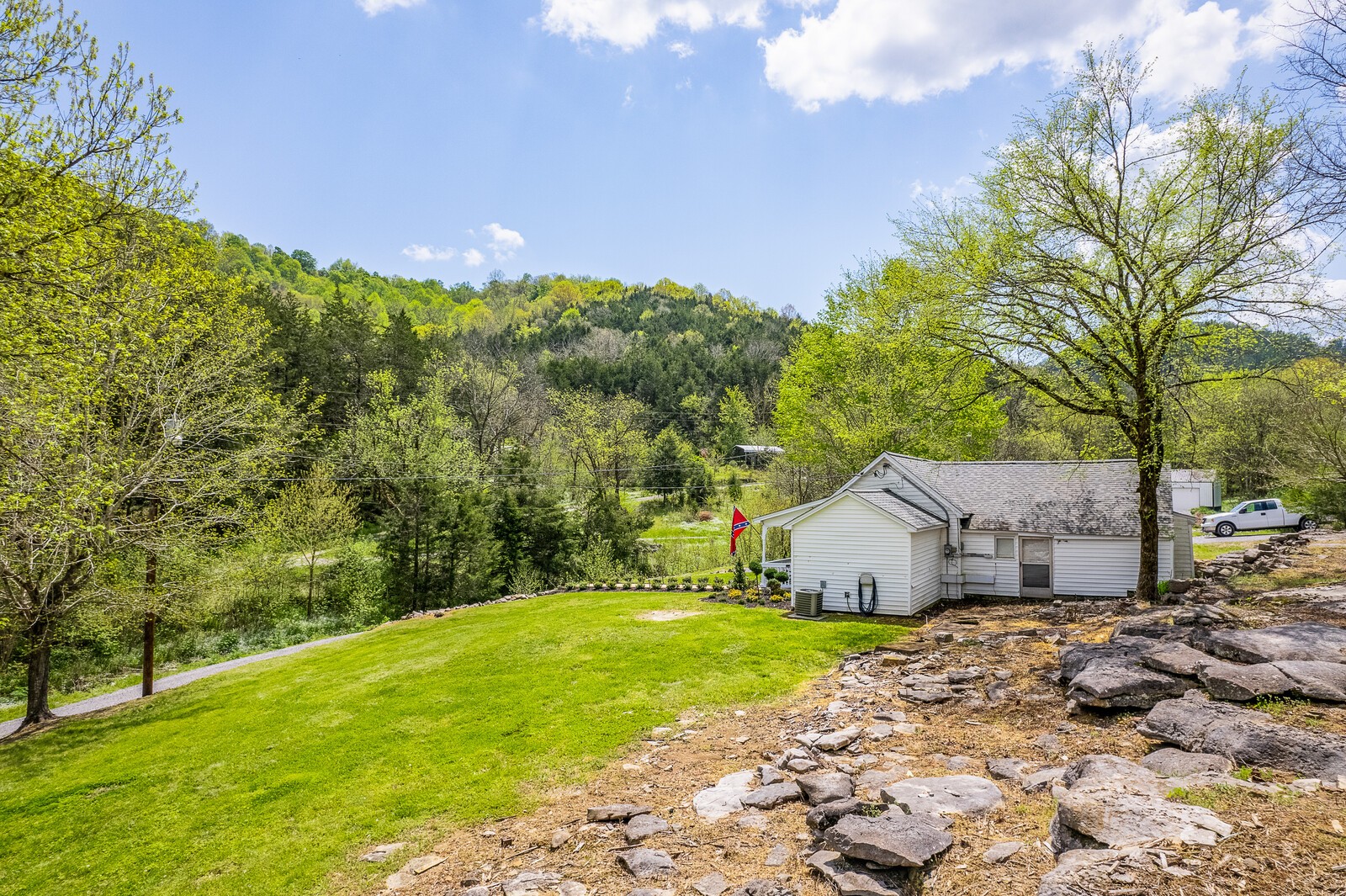 1700 Hannah Branch Road Liberty TN 37095