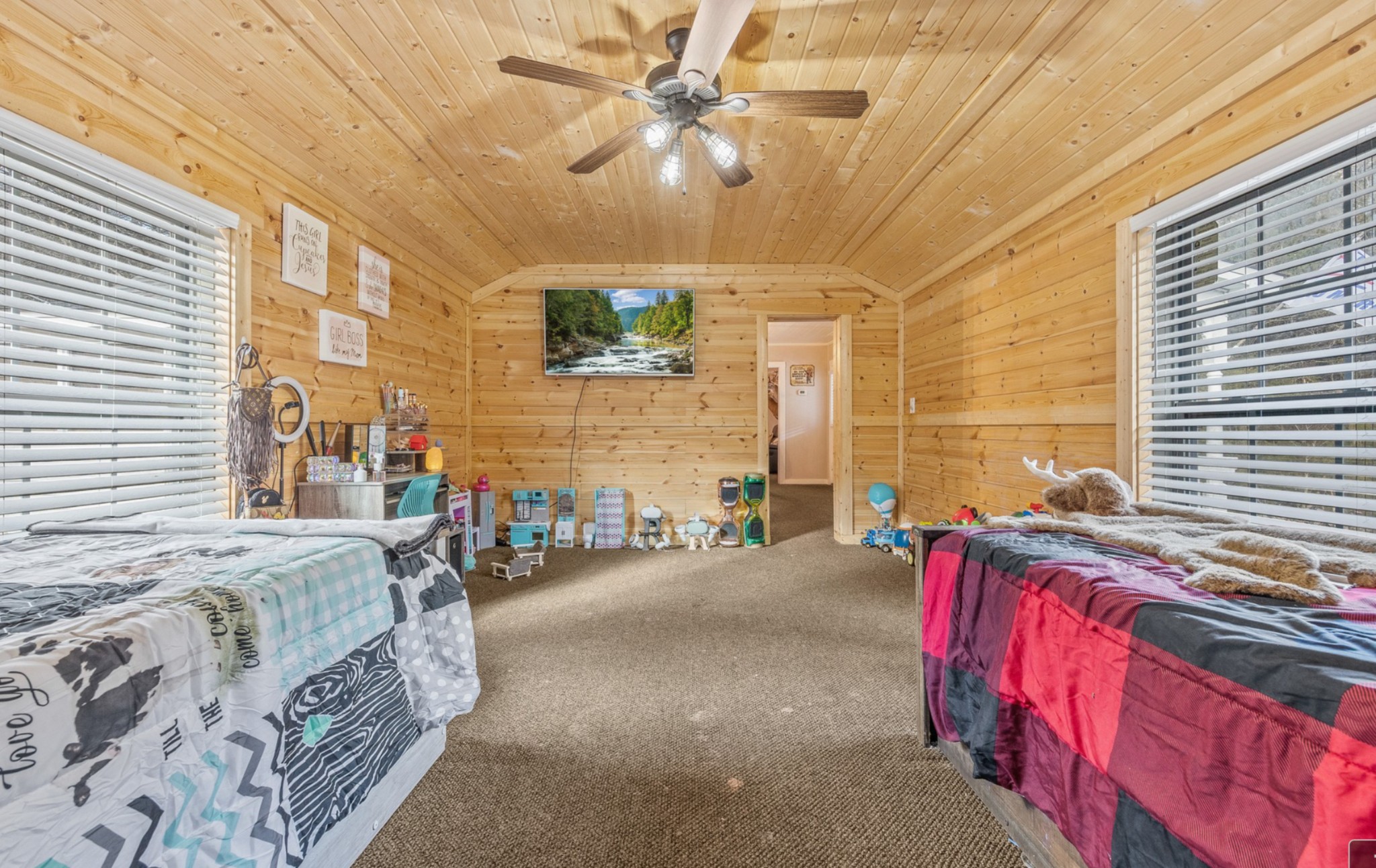 1700 Hannah Branch Road Liberty TN 37095