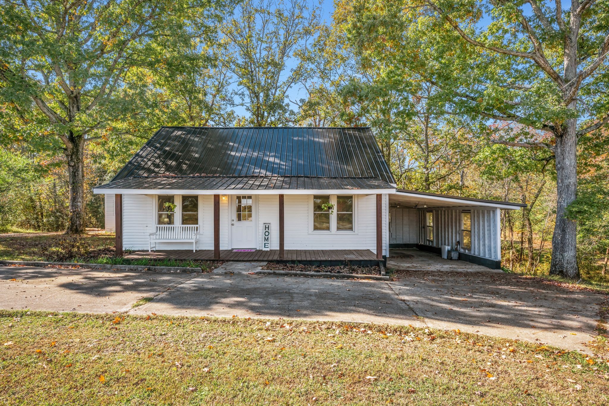 1865 Clydeton Road Waverly TN 37185