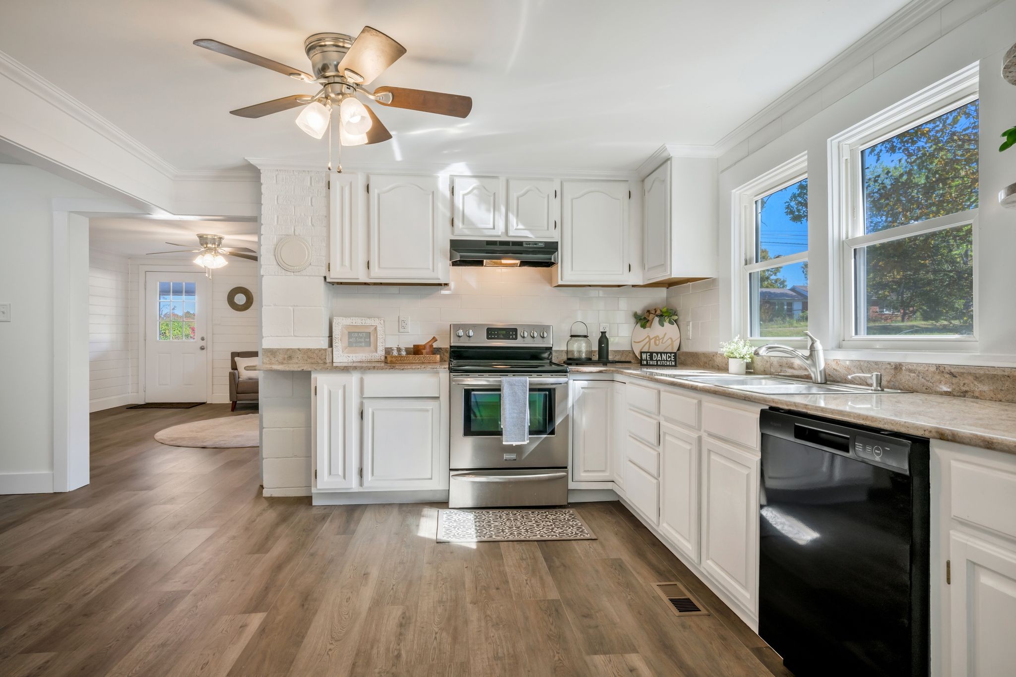 1865 Clydeton Road Waverly TN 37185