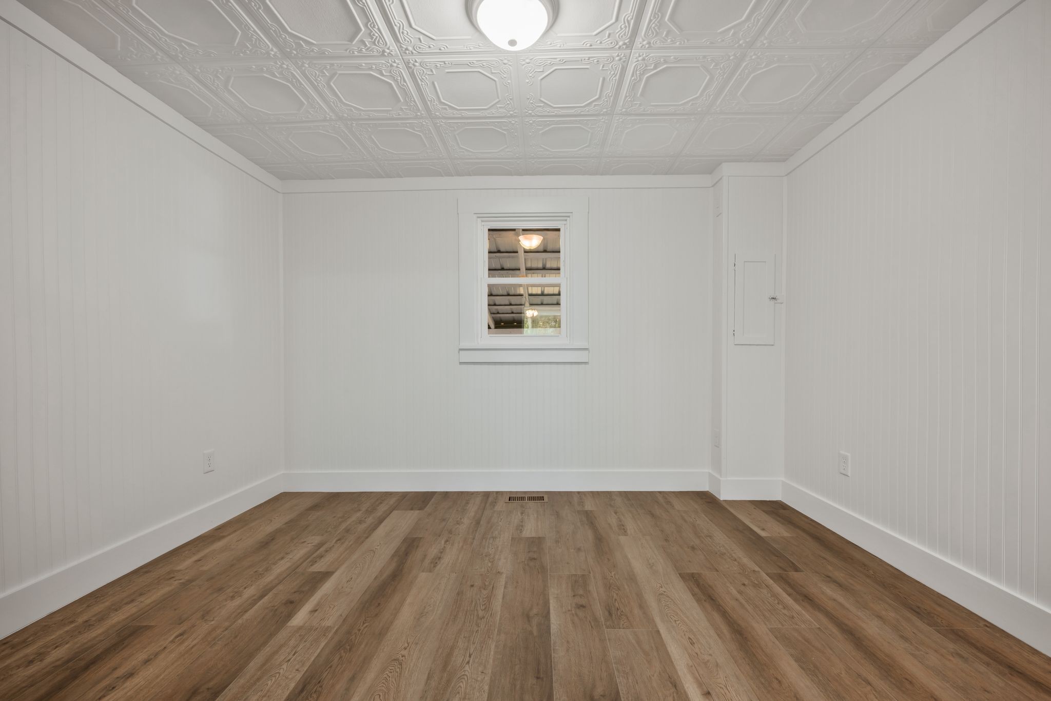 1865 Clydeton Road Waverly TN 37185