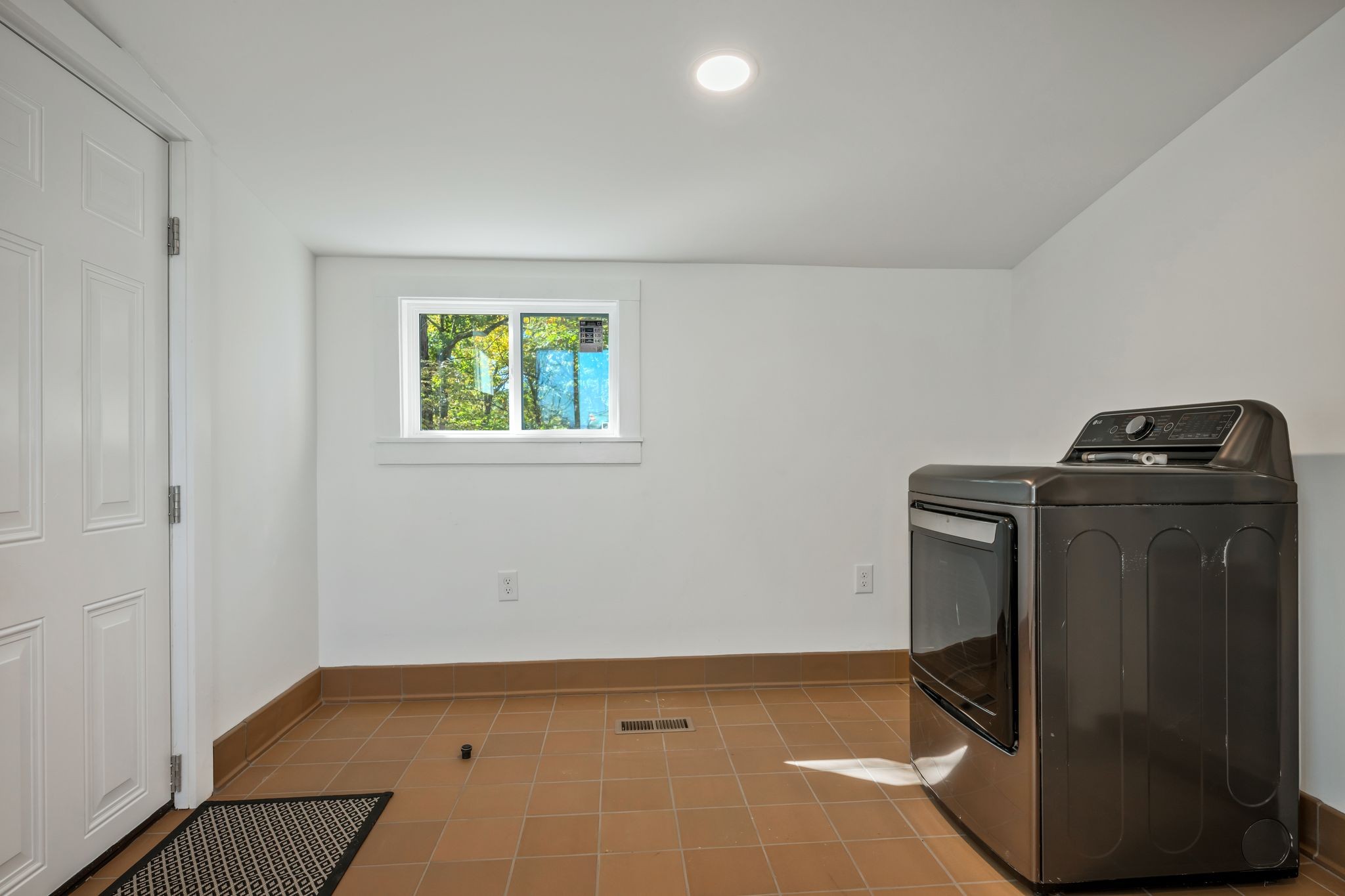 1865 Clydeton Road Waverly TN 37185